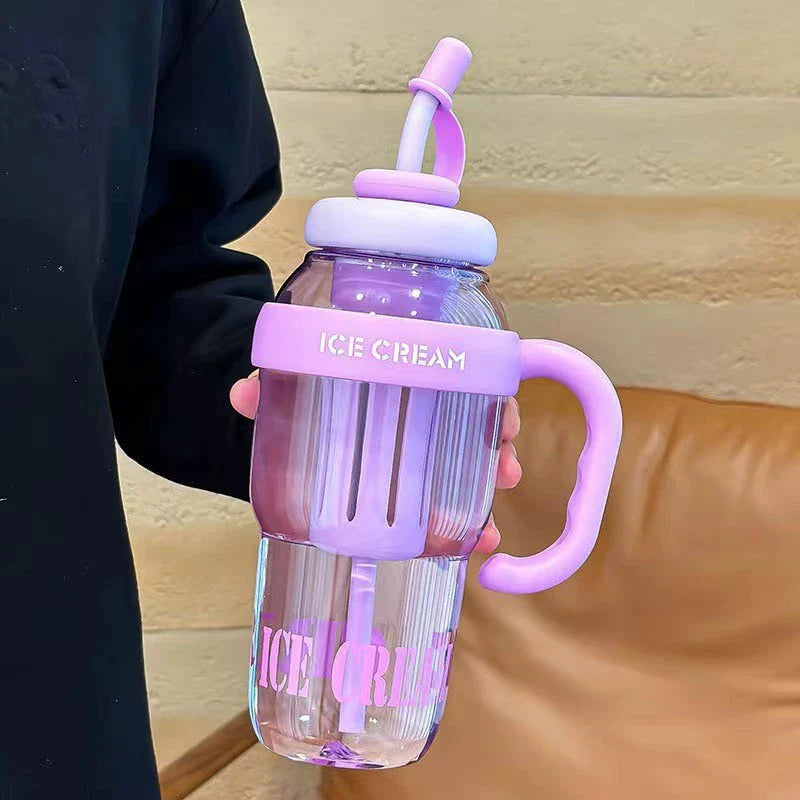 Cute Sipper Bottle With Straw