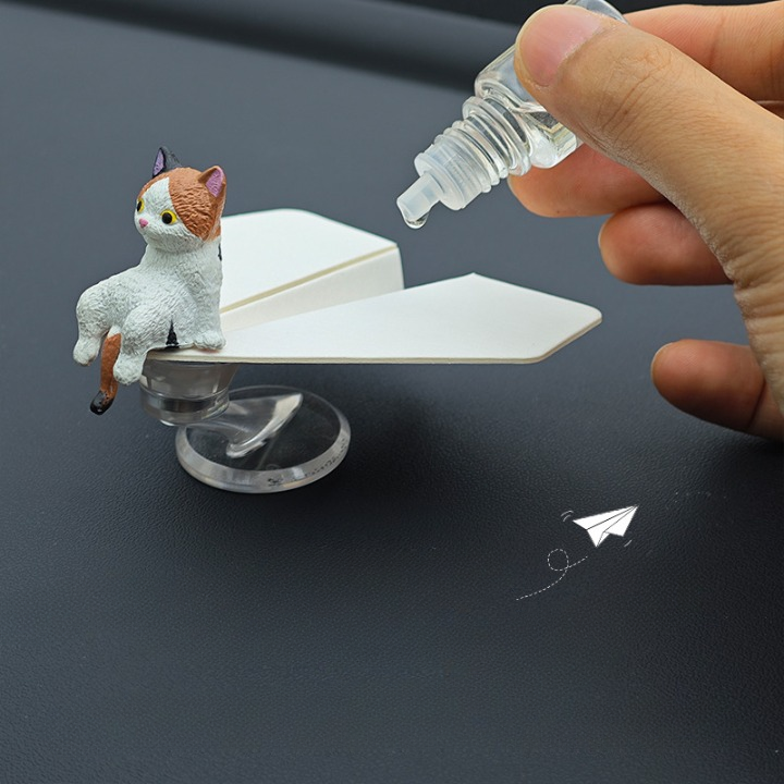 Spinning Cat Car Ornaments