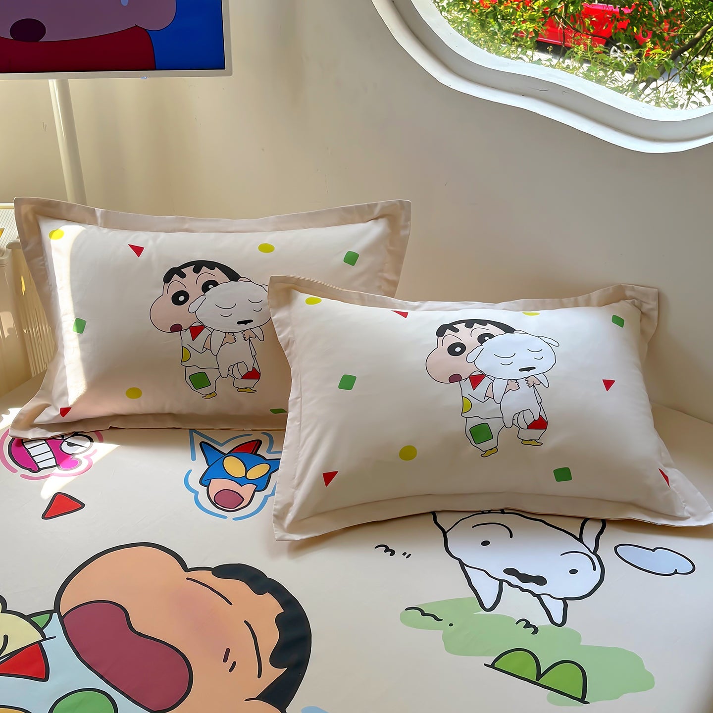 Shinchan & Shiro Bedsheet (king size)
