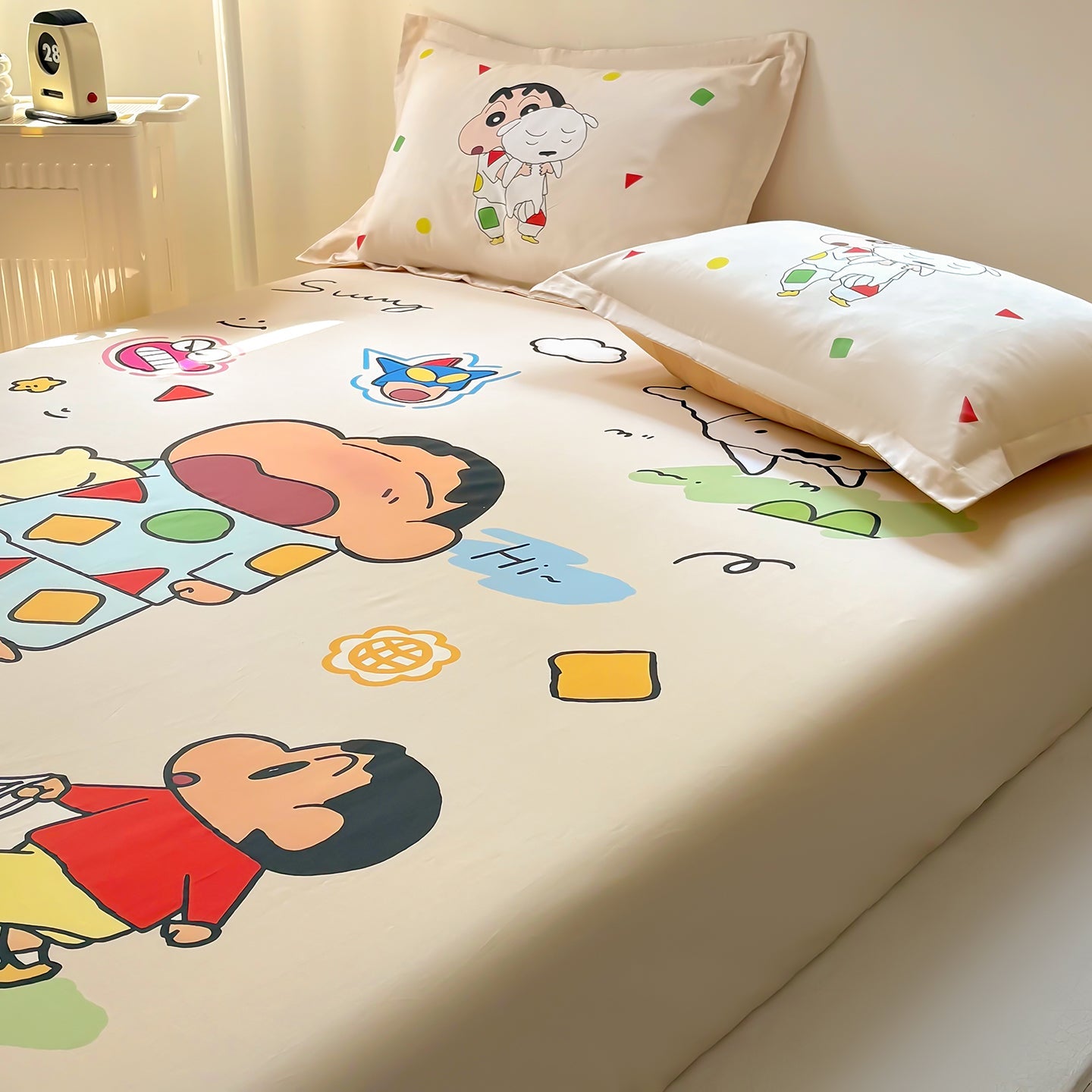 Shinchan & Shiro Bedsheet (king size)