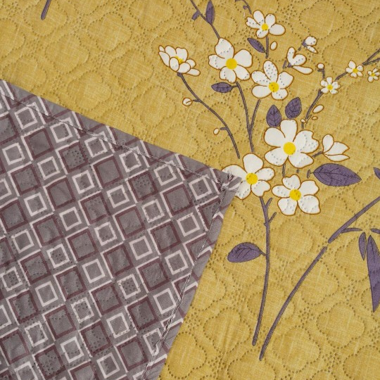 Reversible Quilted Bedsheet