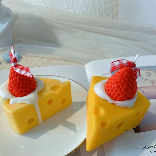 Strawberry Cheesecake Candle