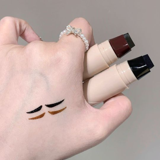 Eyeliner Stamp Pen