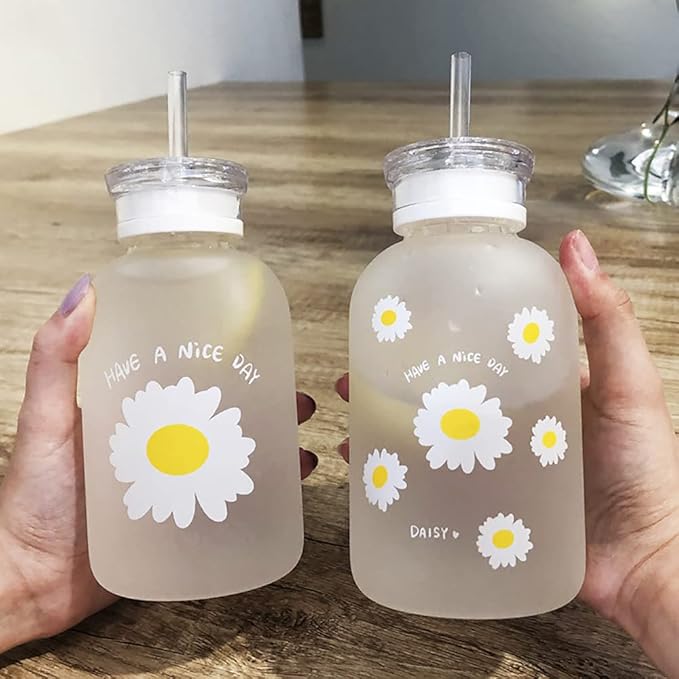 Daisy Glass Bottle with Straw