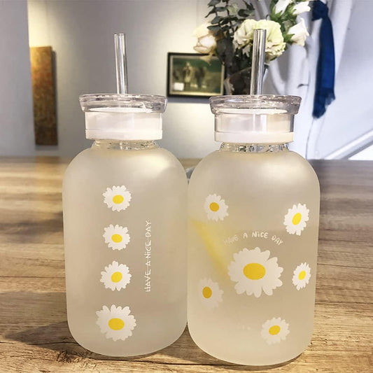 Daisy Glass Bottle with Straw