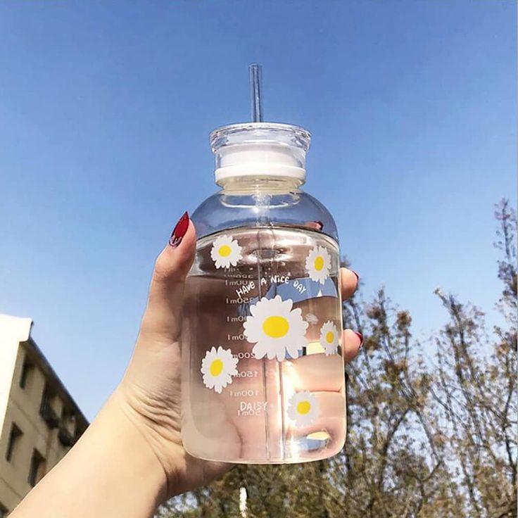 Daisy Glass Bottle with Straw