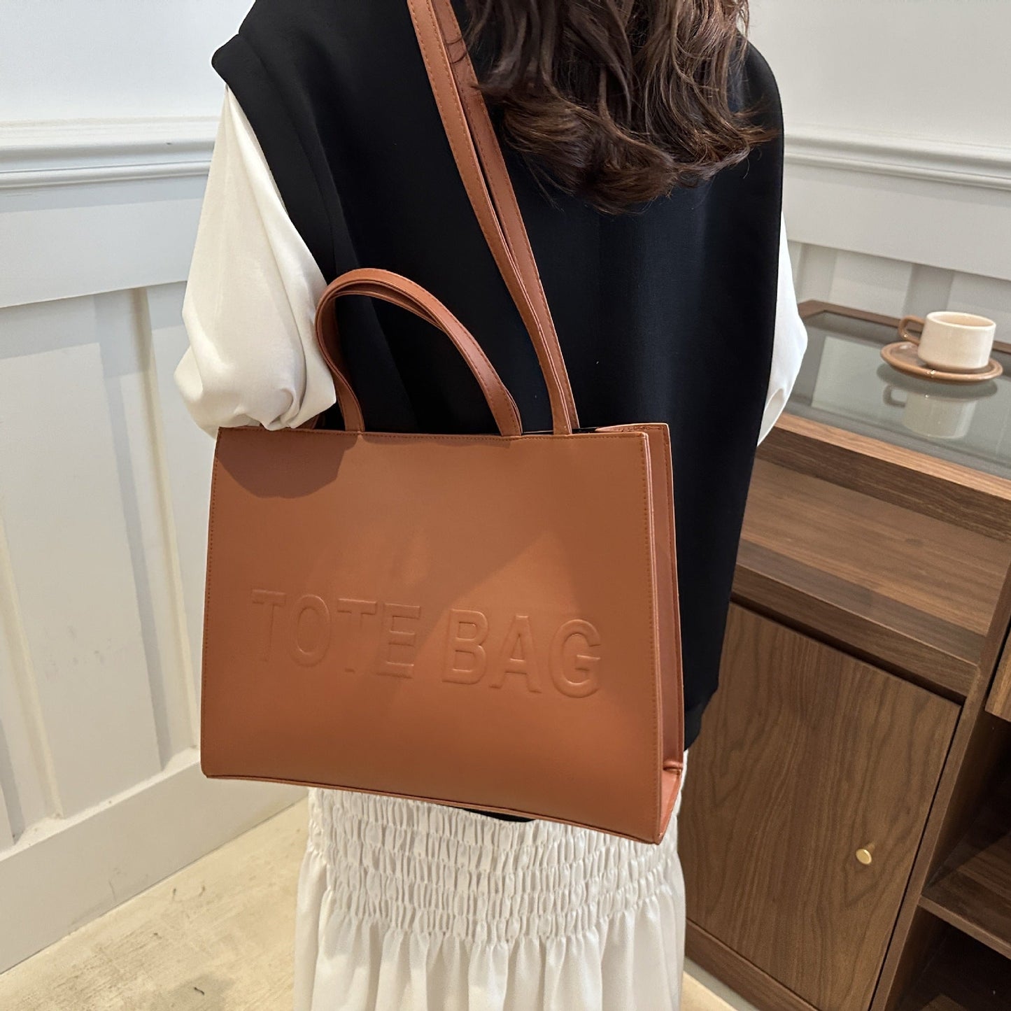 Tote bag