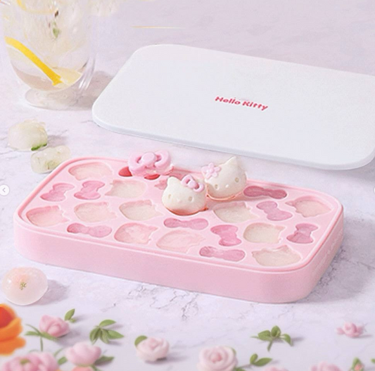 Hello Kitty Ice Cube Tray ( Only tray with Lid)