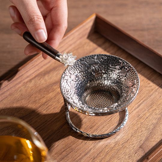 Mesh Strainer With Handle