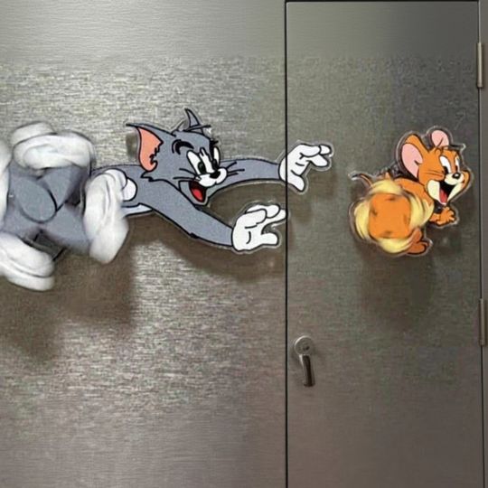 Tom & Jerry Fridge Magnet
