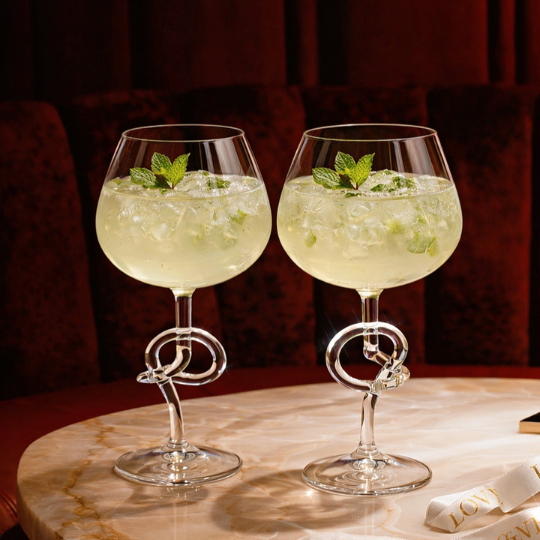 Elegant Knot Glasses