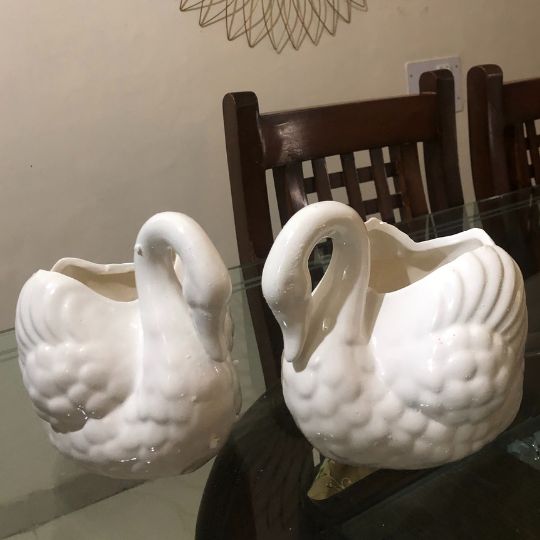 Swan Decor Pot